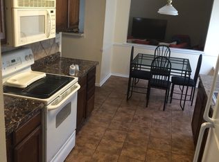 1048 Opal Dr, Desoto, TX 75115