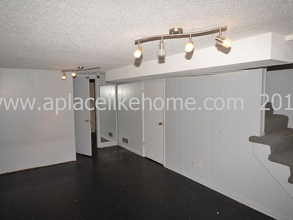 5th image of 8324 Woodward St