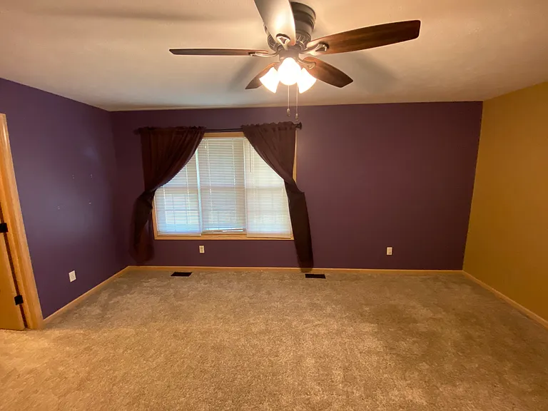 1880 N 153rd Plz — Photo 15