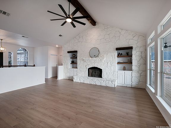 2nd image of 8106 CEDAR KNOLL DR