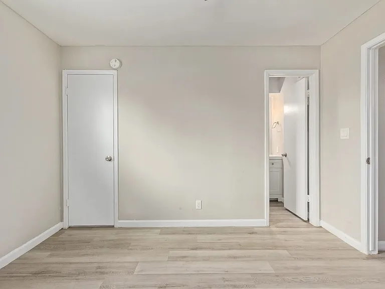3405 E Pinchot Ave #11 — Photo 7