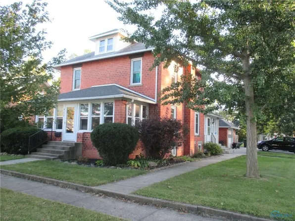 402 E Main St, Deshler, OH 43516