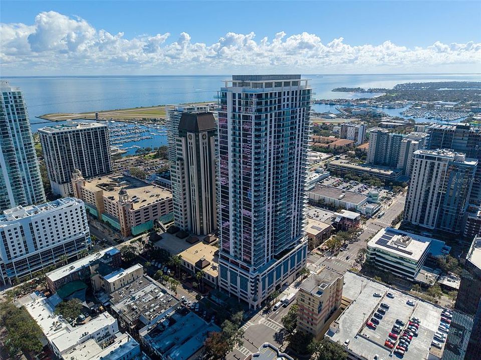 1st image of 275 1ST AVENUE S #2001