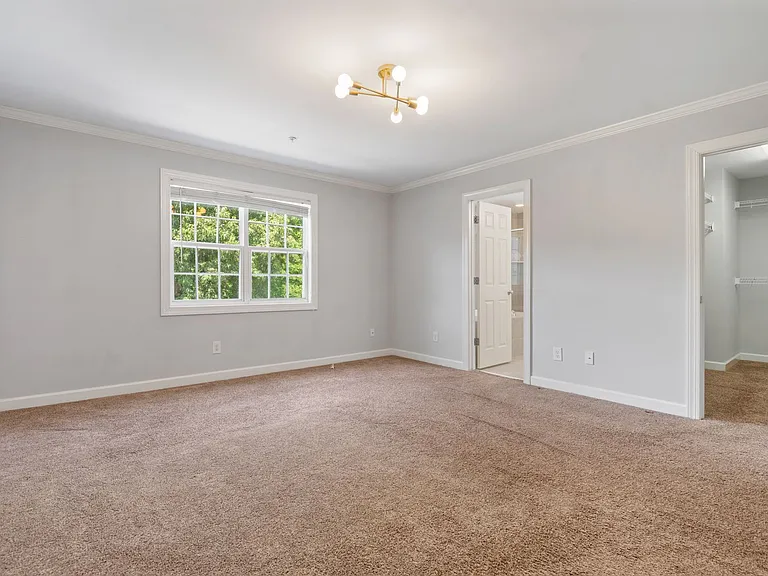 207 Towne Ridge Ln — Photo 18