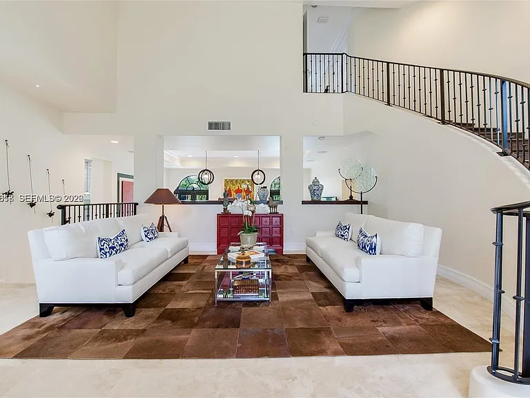 1151 S Alhambra Cir — Photo 16