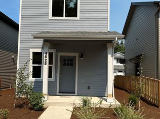 4525 SE Fleming St, South Beach, OR 97366