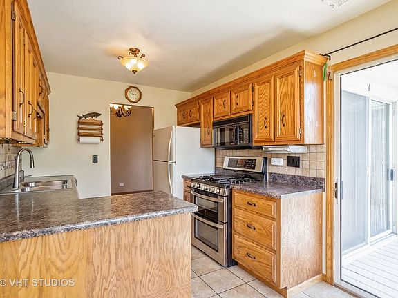 5th image of 2482 Charleston Dr #2A