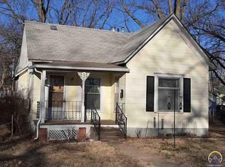 321 Vermont Ave, Holton, KS 66436