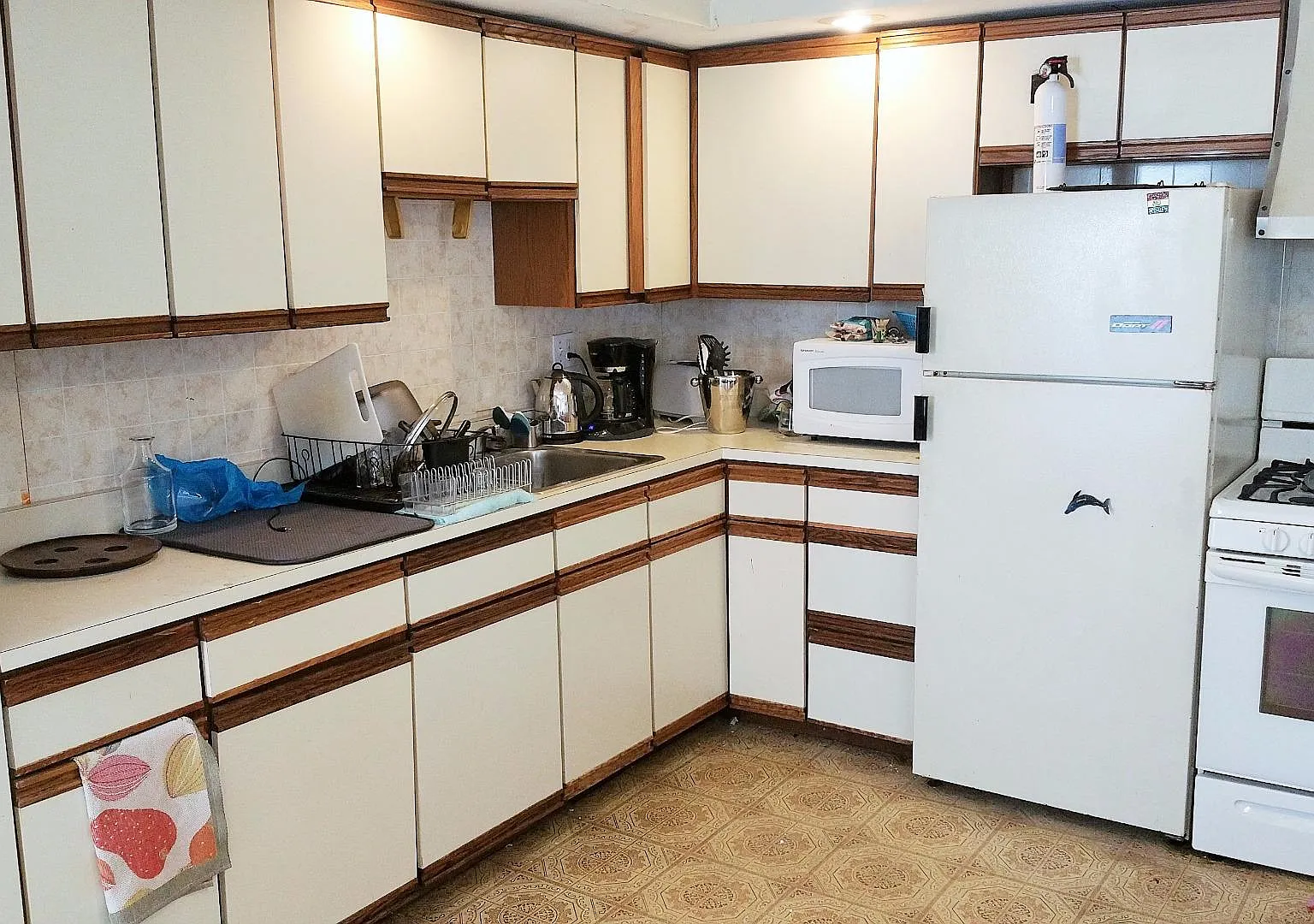 2 bed, 1.5 bath, 1900 sqft, $2,500 — Photo 1