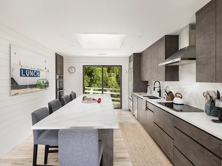 7 Glenmore Ave — Photo 7