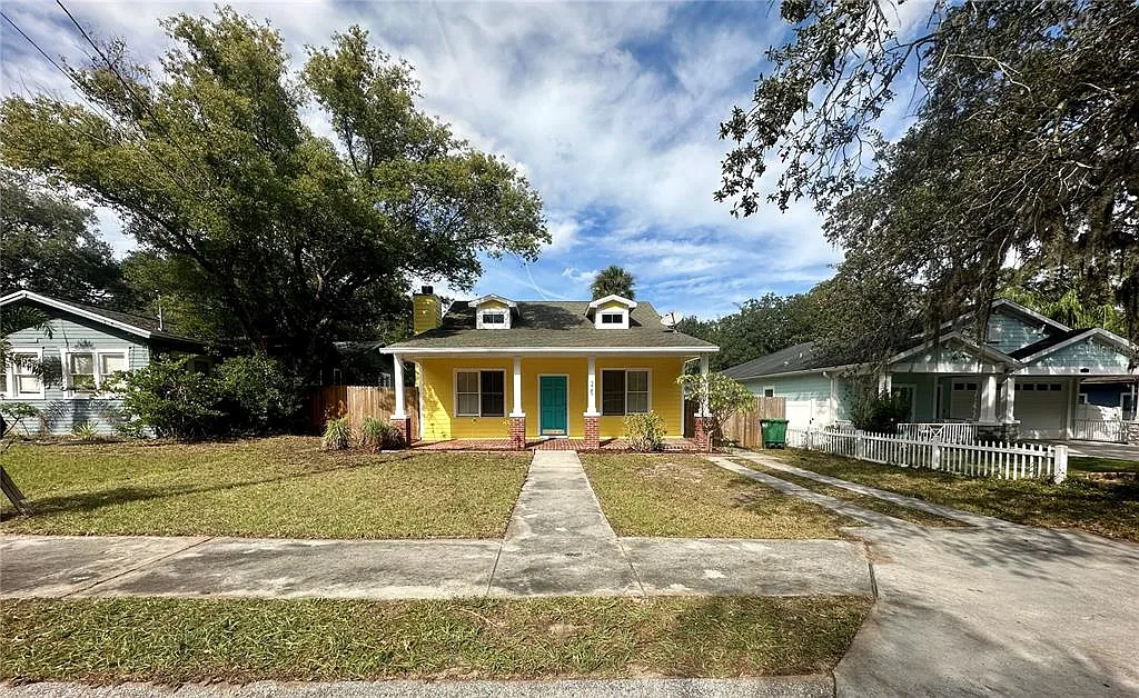 3 bed, 2.0 bath, 1200 sqft, $2,500 — Photo 1