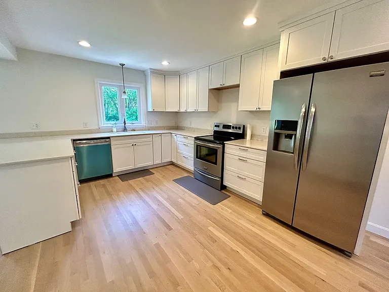 42 Westminster St — Photo 5