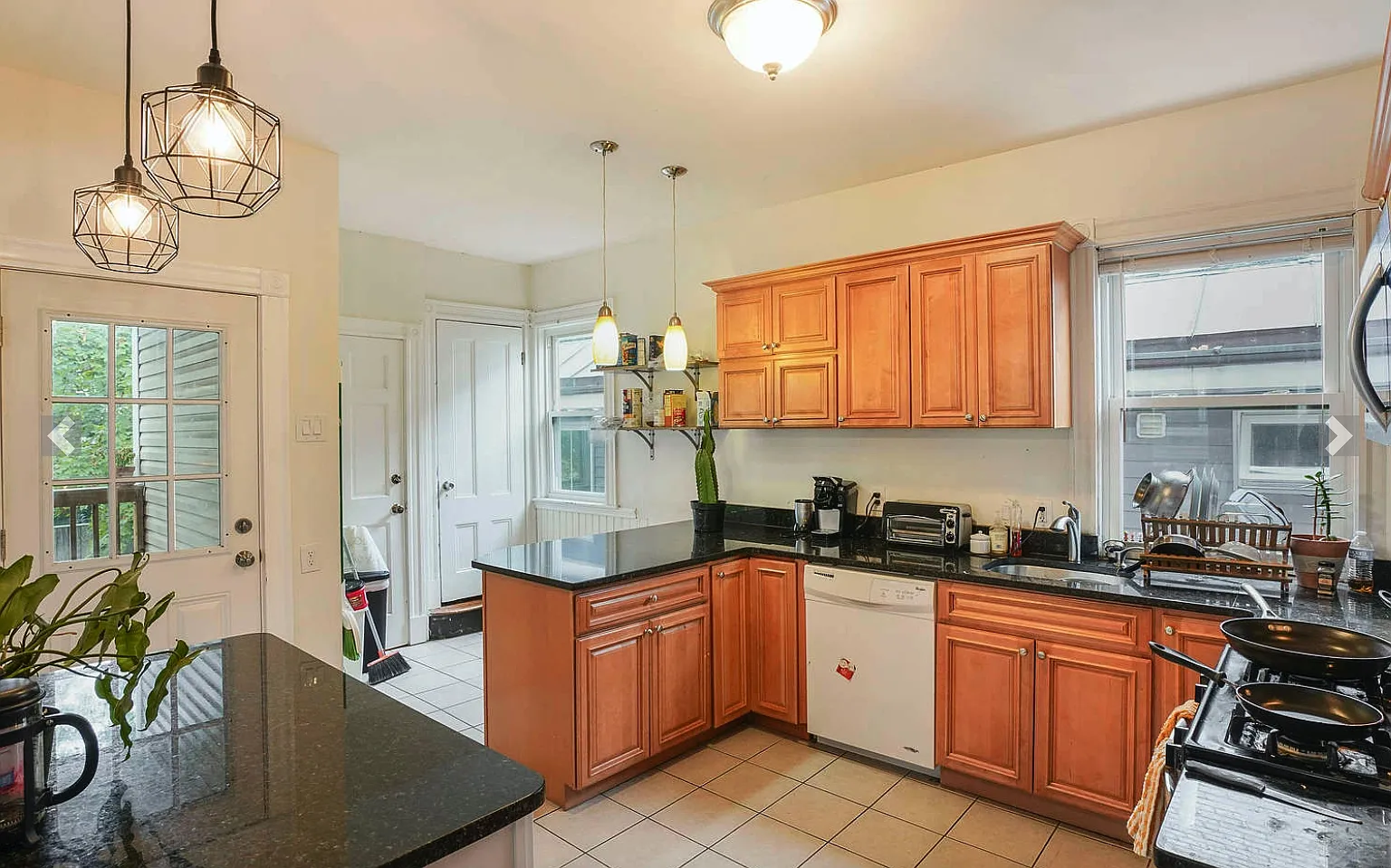 4 bed, $6,800 — Photo 2