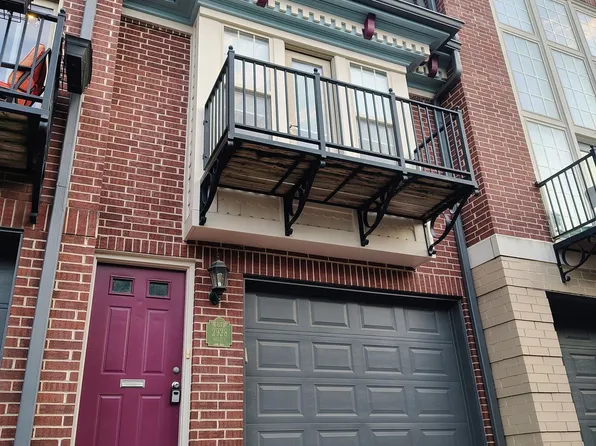 2928 Walnut St, Kansas City, MO 64108