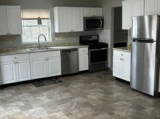 Marshfield Apartments, North Branford, CT 06471