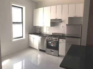 3120 32nd St APT 4B, Astoria, NY 11106