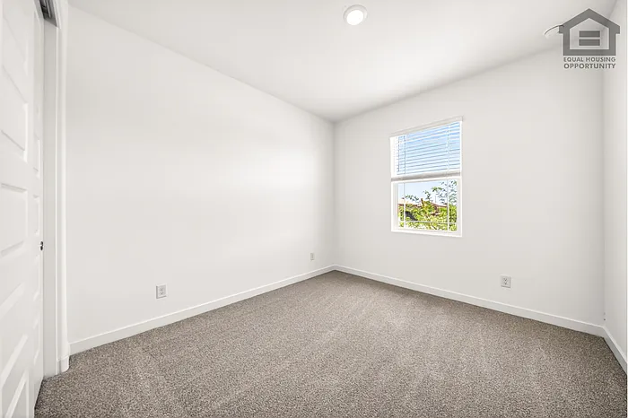 9828 W Mulberry Dr — Photo 8