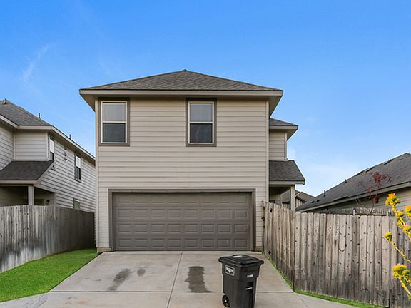 3rd image of 5736 Willamette Dr