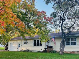 302 SW 7th St, Galva, IL 61434