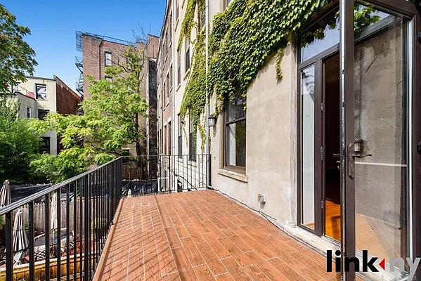 Rented by Link NY Realty | media 15