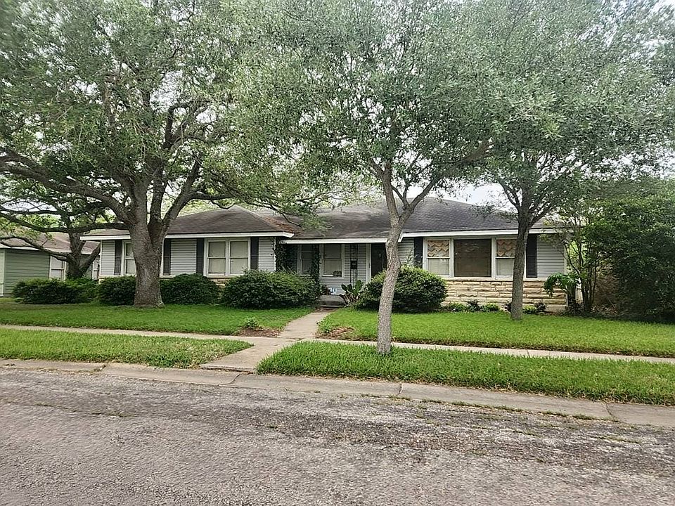 1st image of 426 Claremore St