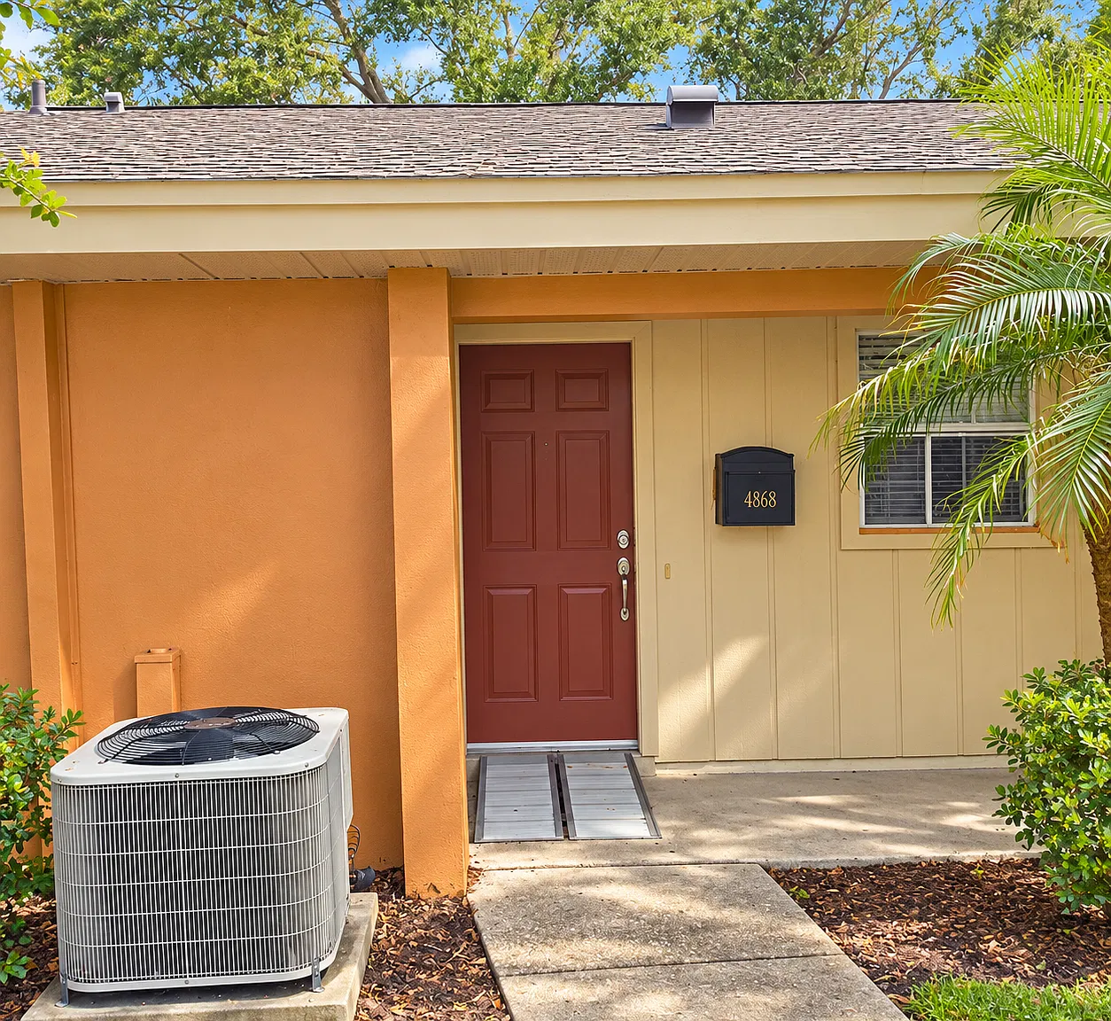2 bed, 1059 sqft, $1,850 — Photo 2