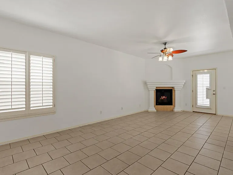 561 Green Village Ct #A — Photo 7
