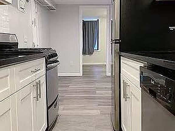 2nd image of 539 W 156th St APT B1