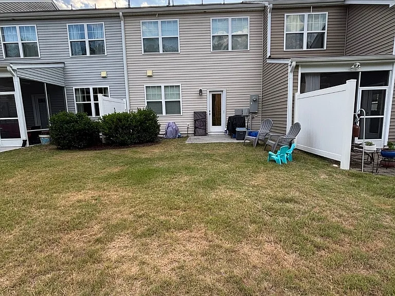 1044 Gentle Reed Dr — Photo 12