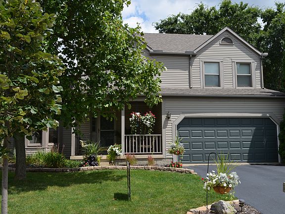 2nd image of 824 Summertree Ln