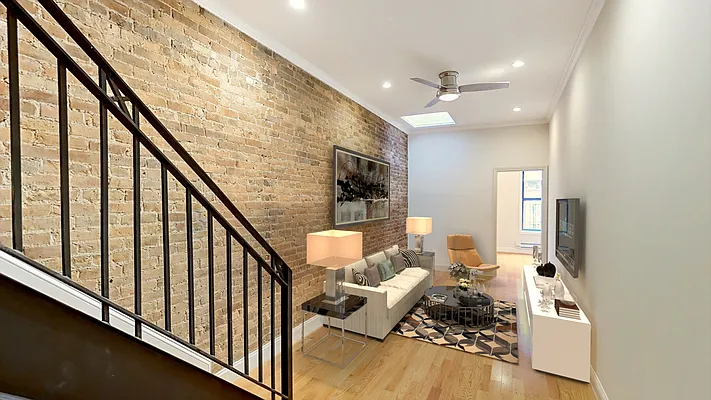 Rented by Compass | media 10