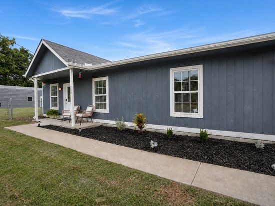 300 N 2nd St, Sperry, OK 74073