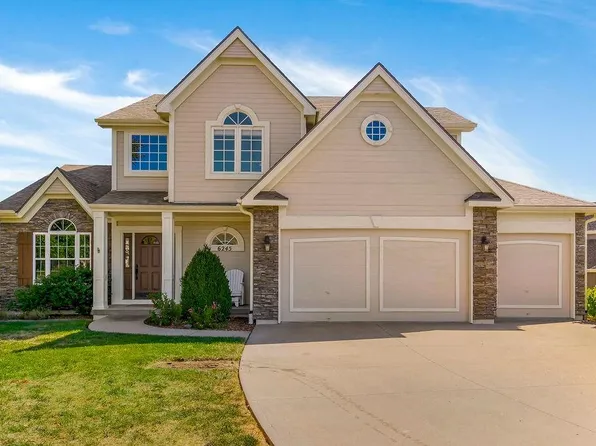 6245 N Nevada Ave, Parkville, MO 64152