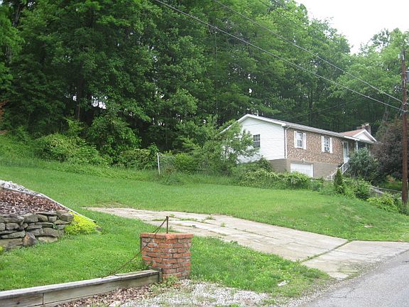 4th image of Tompkins Dr
