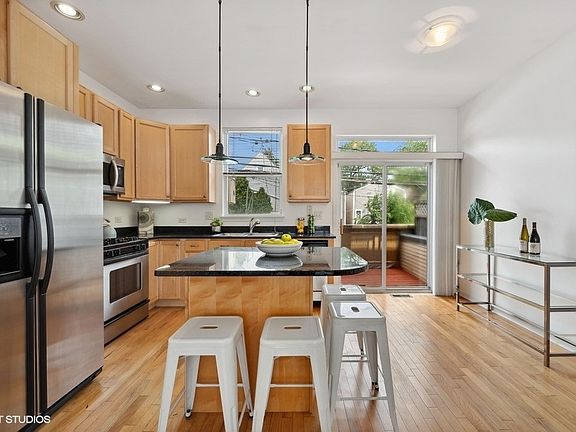 5th image of 3209 N Drake Ave Unit E