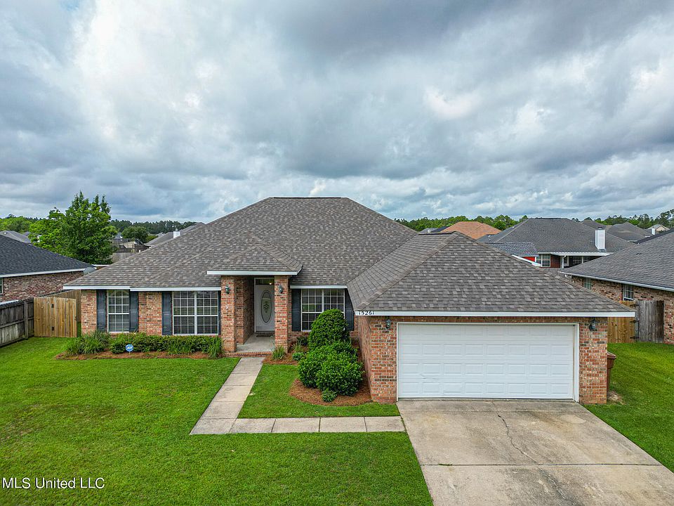 1st image of 15261 Haversham Pl