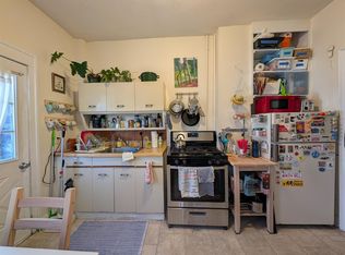 4 Evergreen Sq #2, Somerville, MA 02143