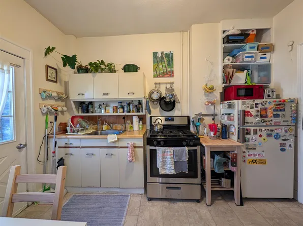 4 Evergreen Sq, Somerville, MA