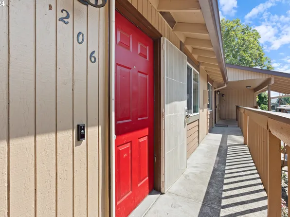 3404 19th Ave APT 206, Forest Grove, OR 97116