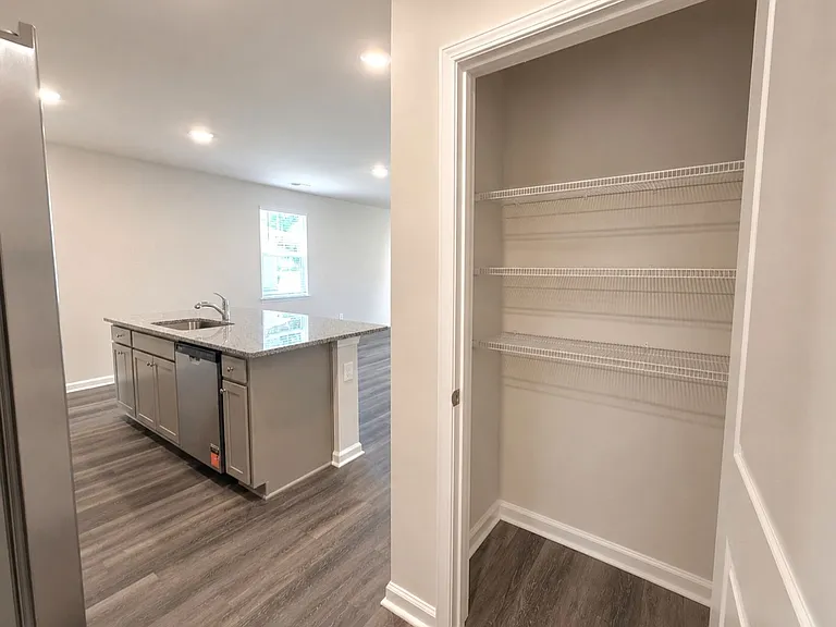 181 Dagger Ct — Photo 10