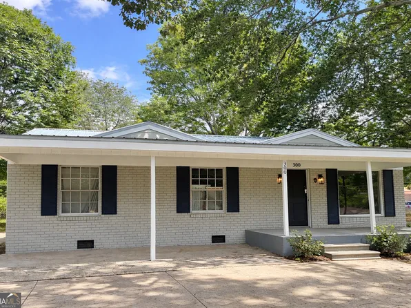 300 Martin Cir, Athens, GA 30601