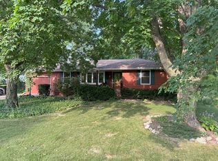 114 Schmitt Ln, Metamora, IL 61548