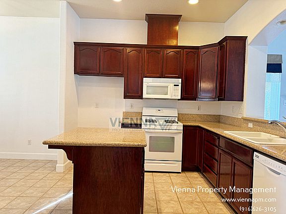 4th image of 361 Chambers Dr