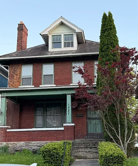 1427 Madison Ave — Photo 2