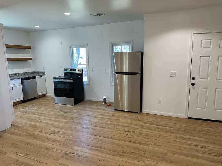 403 Wilson Ave #1 — Photo 3