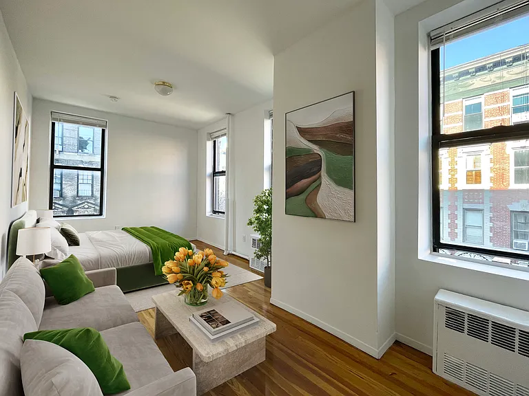 120 Thompson St #19 — Photo 1
