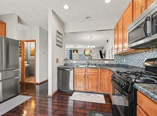 4360 Bulrush Blvd, Shakopee, MN 55379