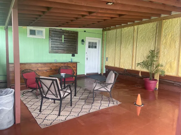 215 Shelley Ln, San Marcos, TX 78666