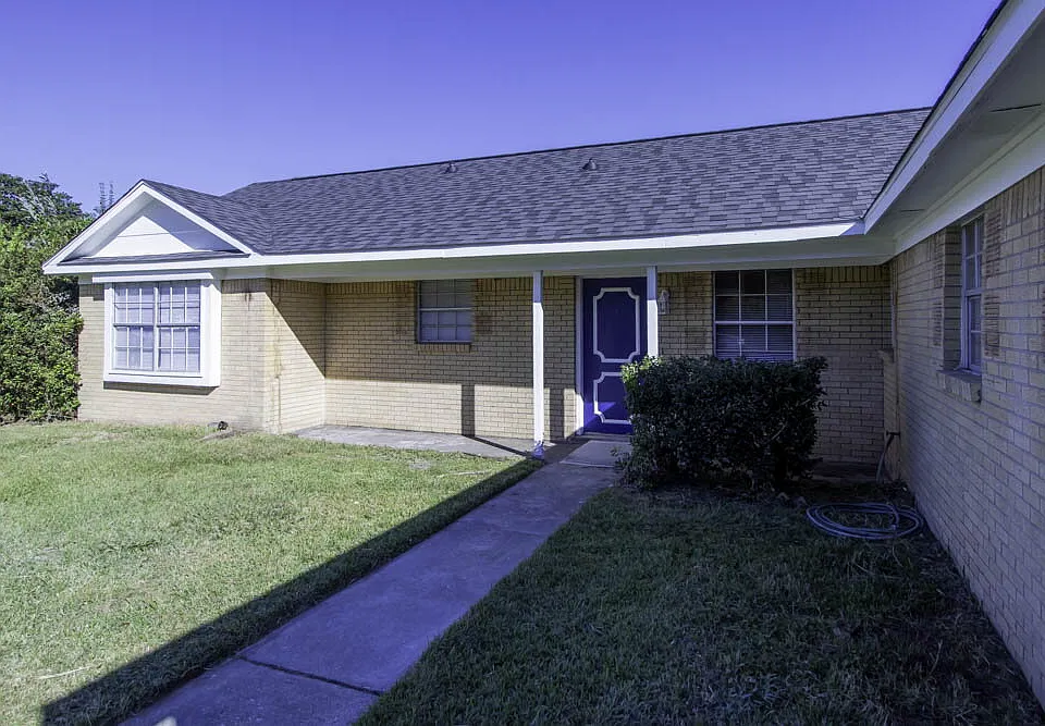 16212 Linten Dr