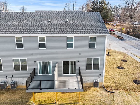 4th image of 2056 Woodhill Ct